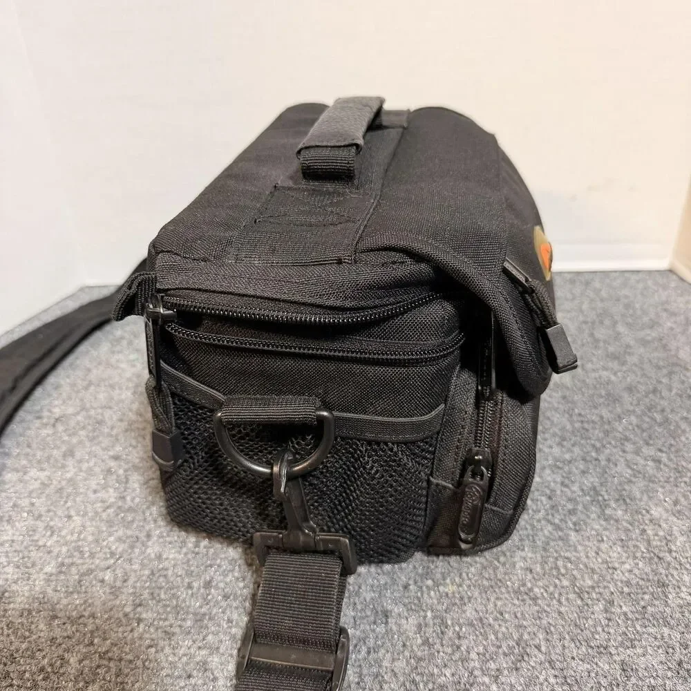 Lowepro EX 150 Black Camera Shoulder Bag Padded Nylon Case For DSLR SLR TLR